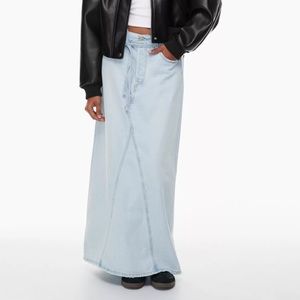 Levi’s Iconic Long Jean Skirt